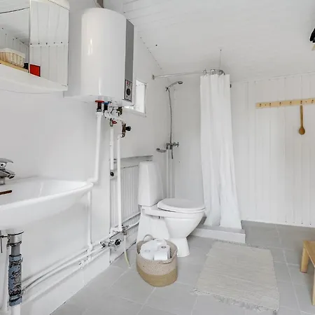 Beautiful In With Kitchen Holiday home